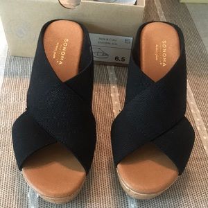 6.5 sandal - Sonoma wedge - like new - worn 2x.